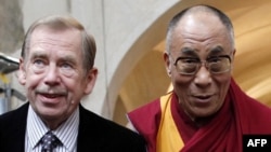 Vaclav Havel şi Dalai Lama, Praga, septembrie 2009