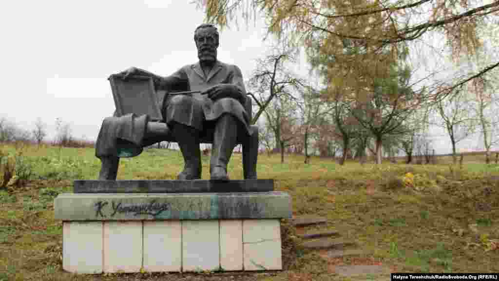 Пам’ятник Корнилу Устияновичу
