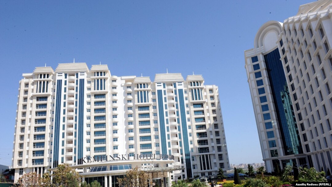 Kempinski Hotel-Badamdar, 2011