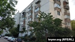 Многоэтажка в Севастополе, архивное фото 