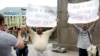 Против «Лидера нации» в Казахстане протестовали двое 