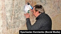 Заступник директора Національного заповідника «Софія Київська», дослідник графіті В'ячеслав Корнієнко