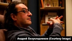 Борис Юхананов в кресле худрука