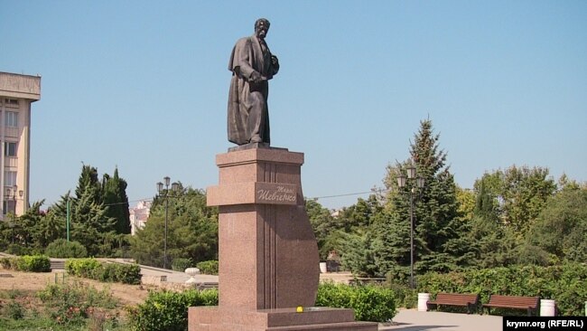 Пам'ятника Тарасу Шевченку в нині окупованому Росією Севастополі