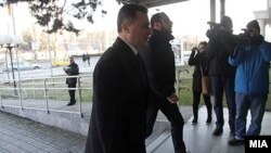 Поранешниот премиер Никола Груевски пред Кривичниот суд. 
