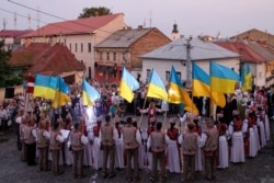 Музиканти Заслуженого академічного Закарпатського народного хору під час «Молитви за Україну», приуроченої до Дня Незалежності України. Ужгород, 24 серпня 2019 року