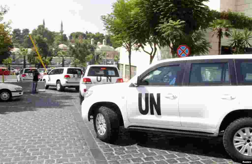 بالاخره پس از یک هفته و با وجود درخواست‌های مقام‌های بین‌المللی از دولت سوریه برای اجازه «فوری»، این اجازه صادر شد و آنها روانه منطقه شدند.