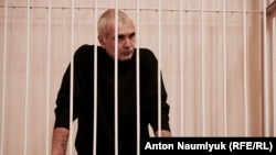 Журналист Алексей Назимов в зале суда