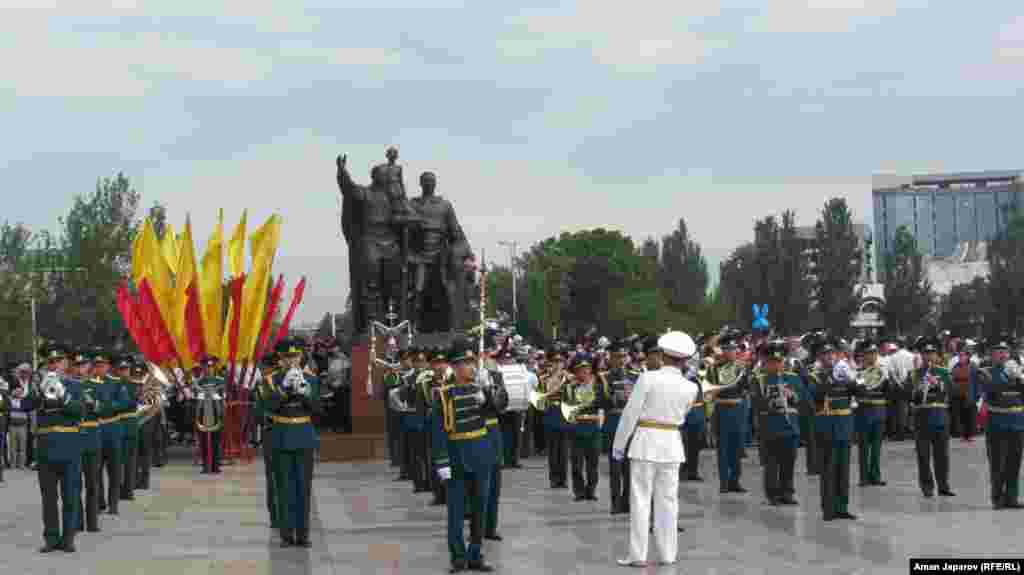 Аскердик парад.&nbsp;