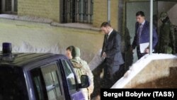 Ситуация у Басманного суда в Москве, где состоится заседание по избранию меры пресечения задержаному сенатору Р.Арашукову