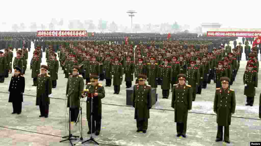 Солтүстік Корея армиясының басшылары.