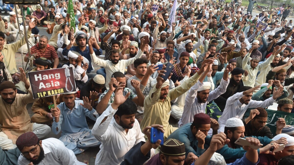 Islamists Protest For Second Day After Christian Woman Acquitted Of  Blasphemy