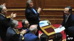 Андонис Самарас во грчкиот парламент