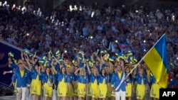 Сборная Украины на параде в честь открытия Европейских игр в Баку