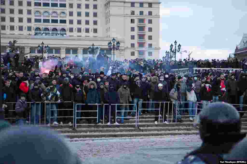 The rally in Moscow's Manezh Square drew some 5,000 demonstrators.