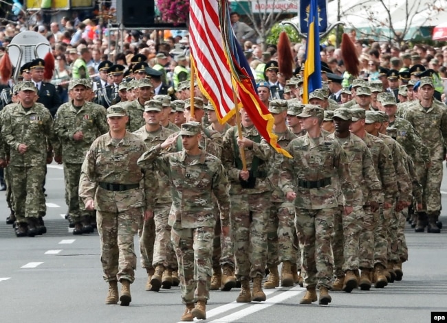 Військові армії США під час військового параду в День Незалежності України. Київ, 24 серпня 2017 року