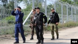 Mađarski i poljski vojnici i policajci na granici sa Srbijom