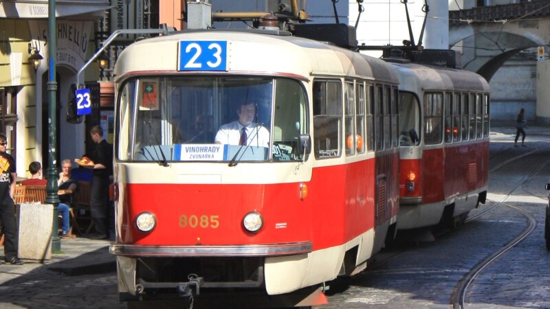 Најмалку 40 повредени во судир меѓу трамвај и тролејбус во Брно 
