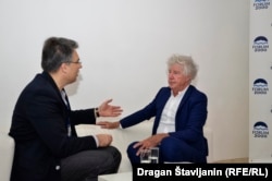 "Istinski liberali moraju da se usredsrede na rešavanje problema rastućeg jaza socijalnih nejednakosti koje ugrožavaju osnovni demokratski princip jednakost šansi", kaže Kin (na fotografiji tokom razgovora sa Draganom Štavljaninom.