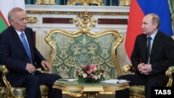 Ресей президенті Владимир Путин Өзбекстан президенті Ислам Каримовпен кездесуінде. Мәскеу, 26 сәуір 2016 жыл.