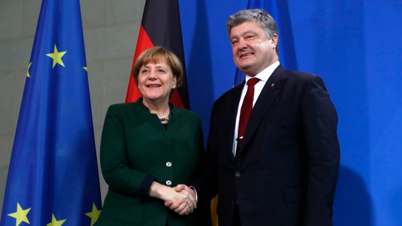 Меркель: перемирия в Донбассе нет, Минские соглашения не выполняются