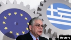 Бывший премьер-министр Греции Лукас Пападимос