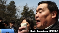 Рамазан Есергепов, директор организации "Журналисты в беде". Алматы, 24 марта 2012 года.