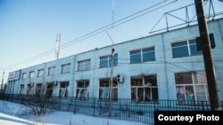 Rows and rows of broken windows from the Chelyabinsk meteor