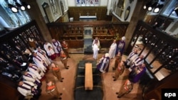Перезахоронение останков Ричарда III в соборе Лестера, 2015 год