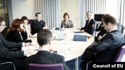 European Union foreign-policy chief Catherine Ashton (center) meets with Kosovar and Serbian delegations led by Hashim Thaci and Ivica Dacic, respectively, in Brussels on April 17.