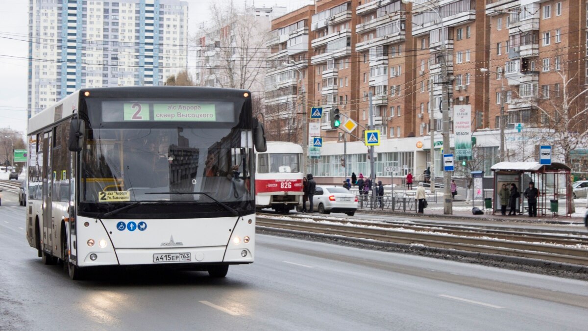 Во Владивостоке водитель избил и выгнал пассажира из автобуса