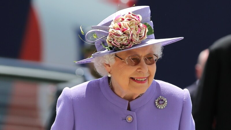 Mbretëresha Elizabeth feston 93 vjetorin e lindjes