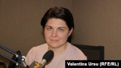 Natalia Gavriliță în studioul Europei Libere de la Chișinău 