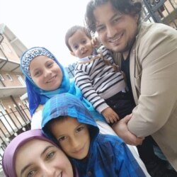 Safija Softić Namas s mužem i djecom na Bajram.