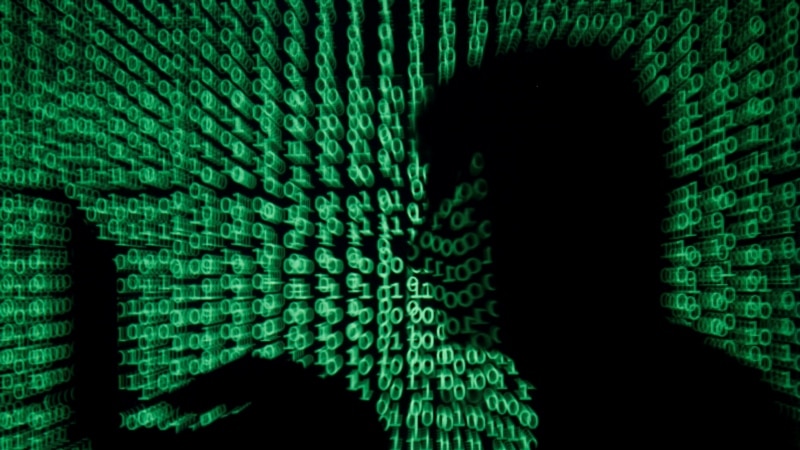 Një muaj paraburgim për dy hakerët nga Kosova