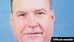 Стојан Андов.