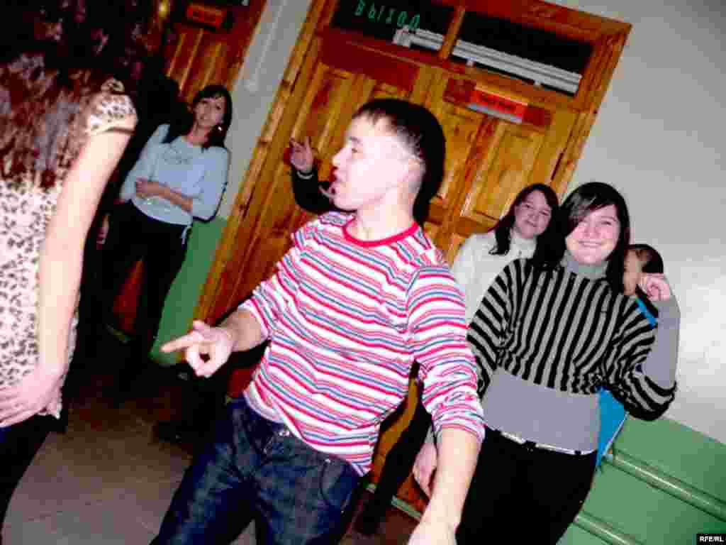 Кайнар егетләр...