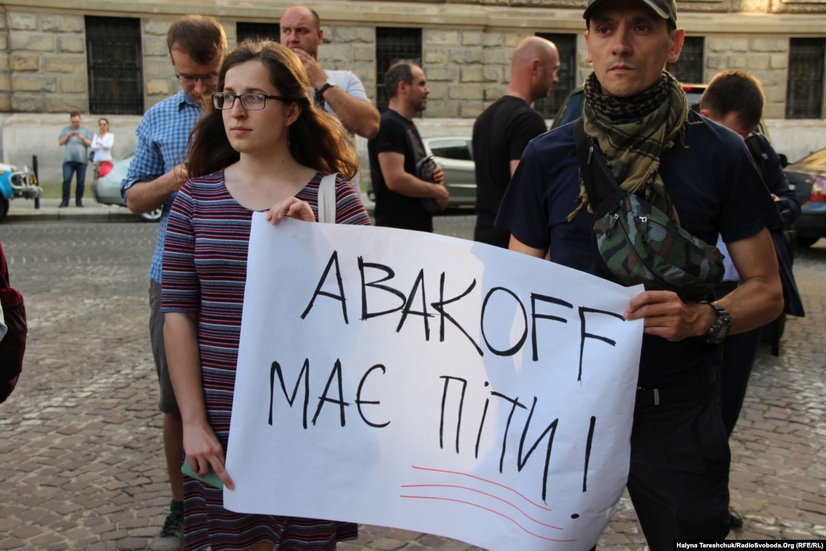 Авакова – у відставку: українські міста вийшли на акції протесту через загибель 5-річного хлопчика