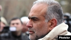 Armenia - Raffi Hovannisian, an opposition leader and former presidential candidate, at an open-air press-conference in Liberty Square in Yerevan,18Mar2013.