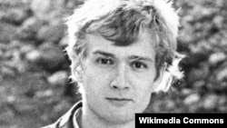 Дмитрий Холодов, корреспондент "Московского комсомольца", убит в 1994 году в Москве 