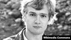 Дмитрий Холодов, корреспондент "Московского комсомольца", убит в 1994 году в Москве