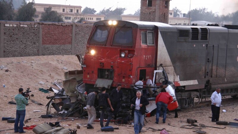 Egipat: Voz iskočio iz šina, 55 ljudi povrijeđeno