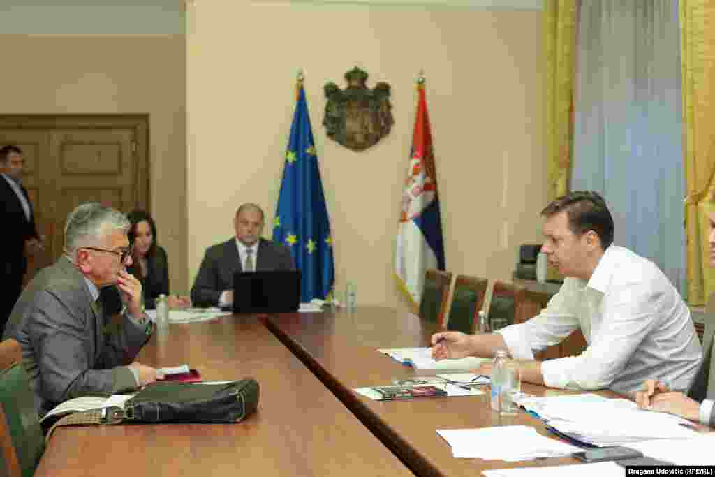 Razgovor jednog od građana sa premijerom Srbije, Aleksandrom Vučićem
