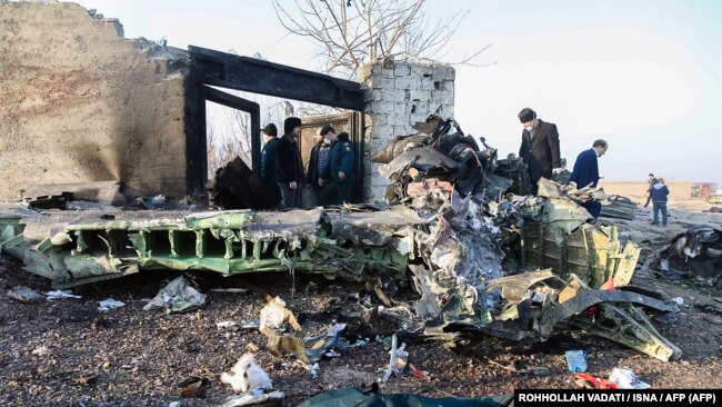 یکی از تصاویر منتشرشده توسط خبرگزاری ایسنا و خبرگزاری فرانسه از محل سقوط هواپیما