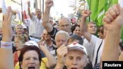 Подржувачите на Тимошенко пред судот во Киев