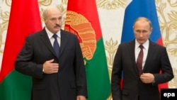 Беларус президенти Александр Лукашенко менен орус президенти Путин. 10-октябрь, 2014-жыл.
