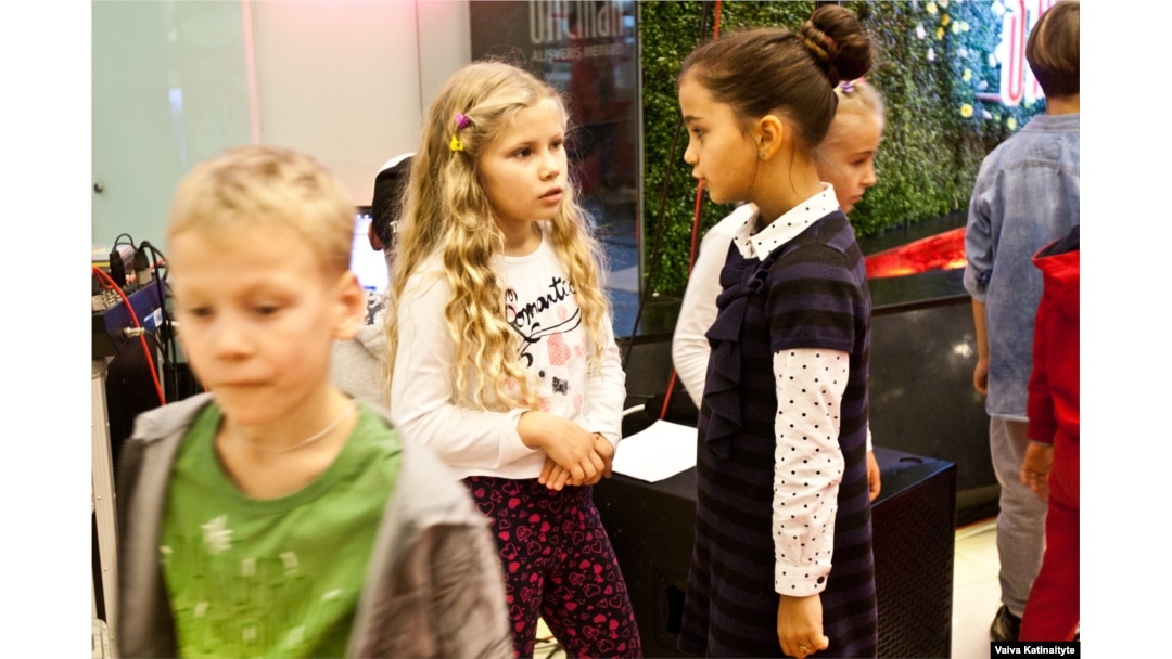 Үлкен кеуделі ресейліктердің суреттері