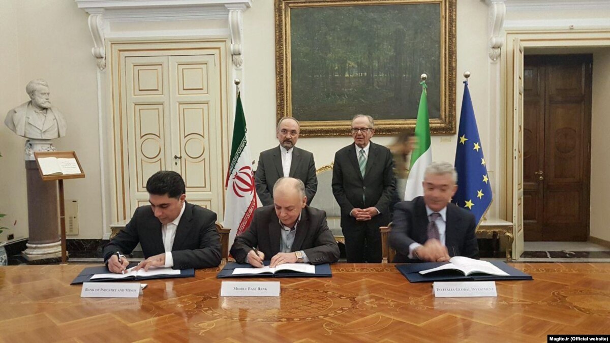 امضای قرارداد فاینانس پنج میلیارد یورویی ایران و ایتالیا - 1F1C02F7 386C 498A B6C0 796502C37DFF w1200 r1 s - امضای قرارداد فاینانس پنج میلیارد یورویی ایران و ایتالیا - photo{Hendevaneh.com}{سایتهندوانه} {hendevaneh.com}{سایتهندوانه}امضای قرارداد فاینانس پنج میلیارد یورویی ایران و ایتالیا - 1F1C02F7 386C 498A B6C0 796502C37DFF w1200 r1 s - امضای قرارداد فاینانس پنج میلیارد یورویی ایران و ایتالیا