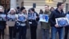 Акция в поддержку заключенного активиста Ильдара Дадина в Петербурге, 31 марта 2016
