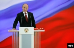 Vladimir Putin takes the oath of office during his inauguration in 2012.